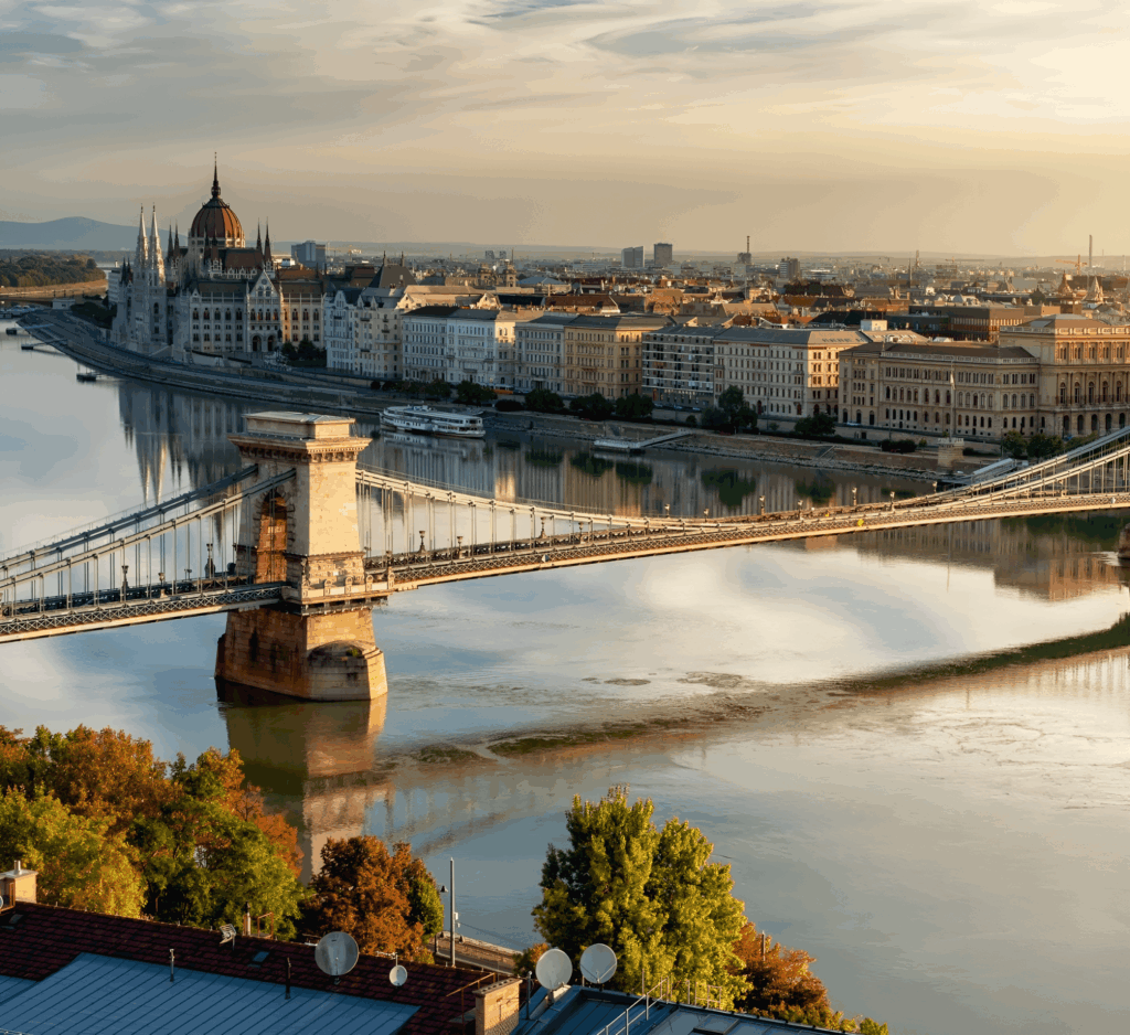 Stroll Through Castle Streets 4 Night Tour Package