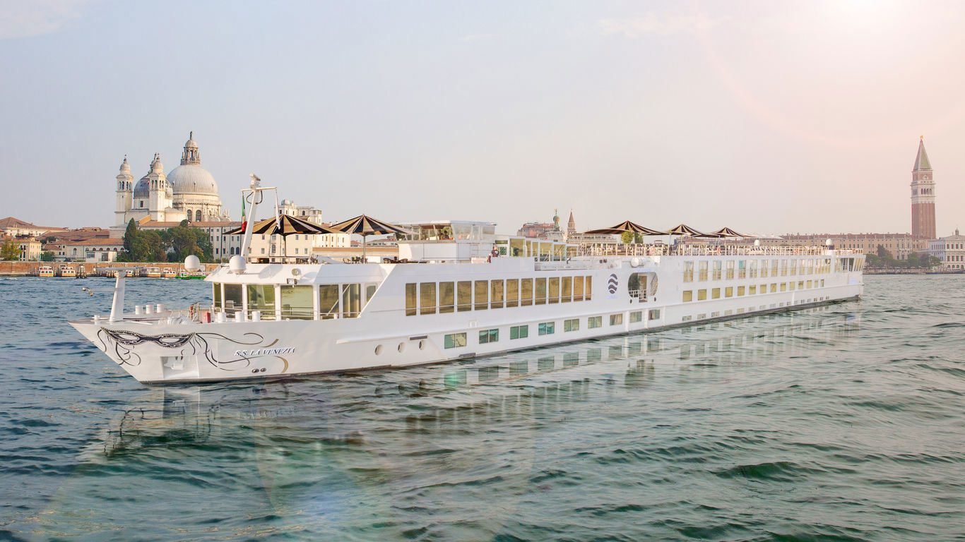 Uniworld Unfolds the Authentic Beauty