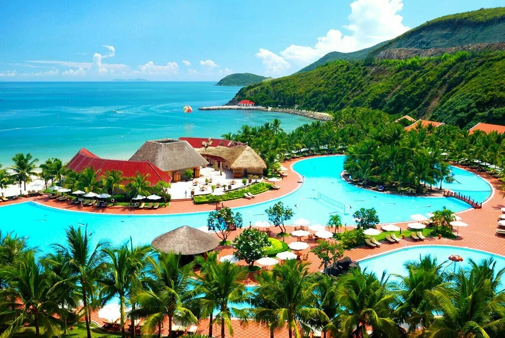 4 Night Tour Package for Vietnam