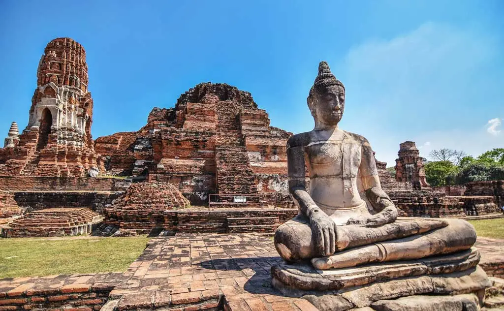 Ayutthaya Historic Ruins (Cheap)