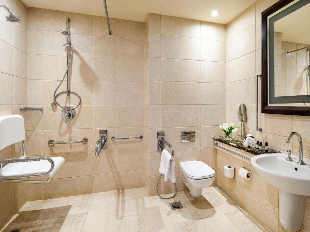 Hotel Feature