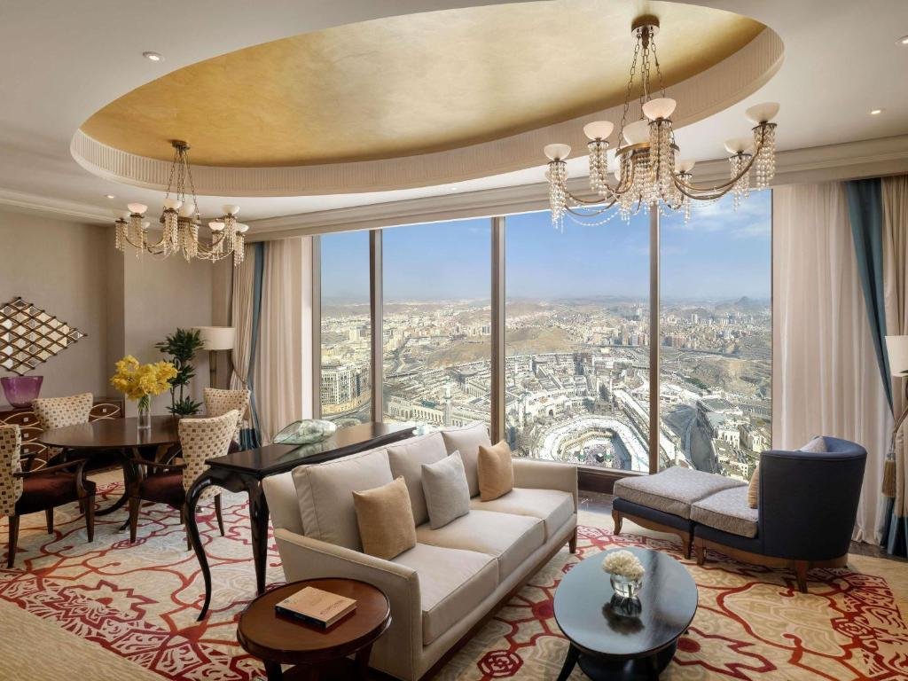 Hotel Feature