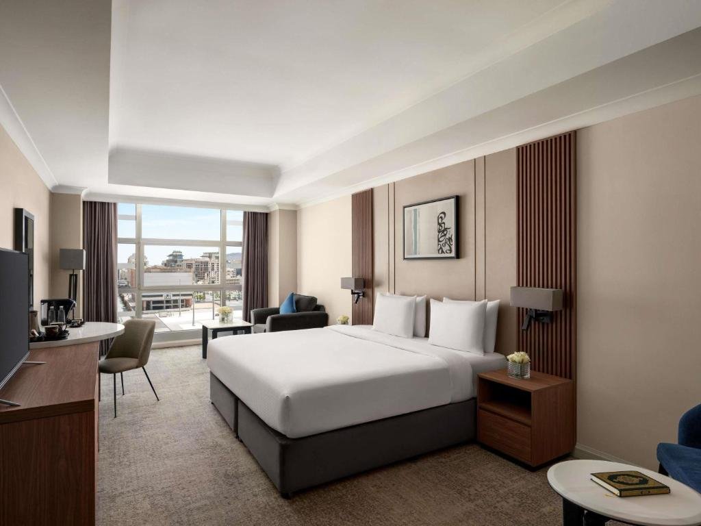 Hotel Feature