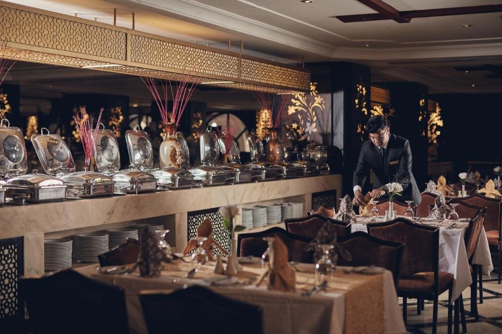 Hotel Feature