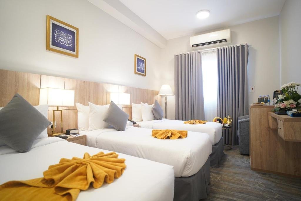 Hotel Feature