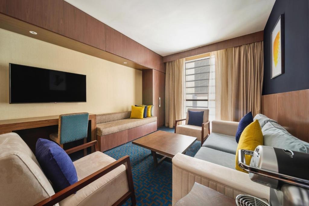 Hotel Feature