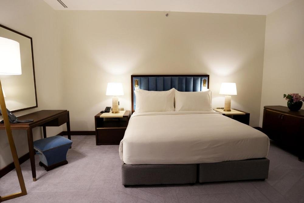 Hotel Feature