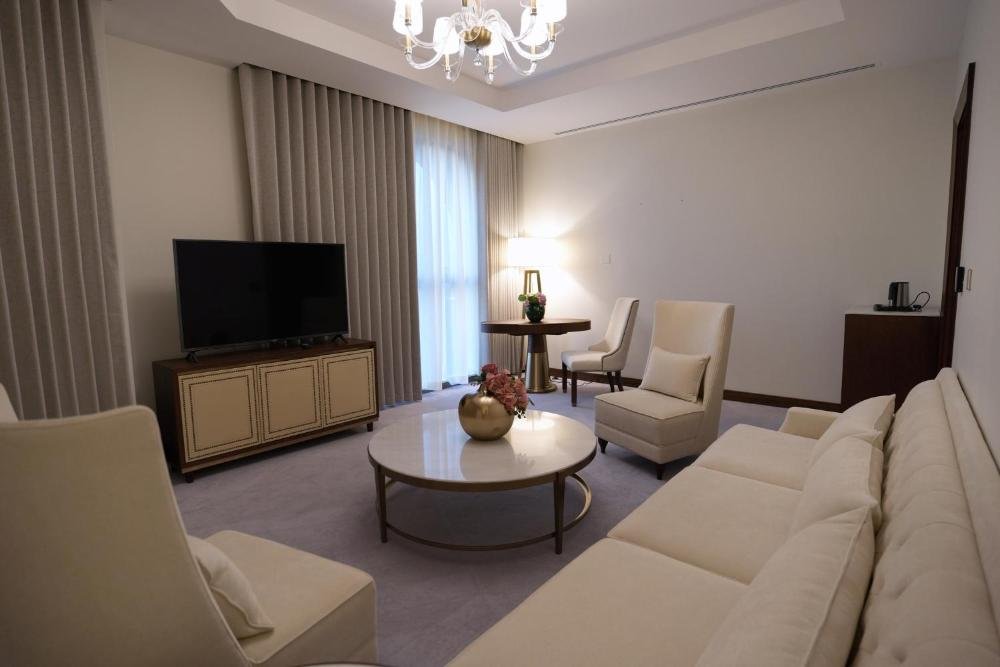 Hotel Feature