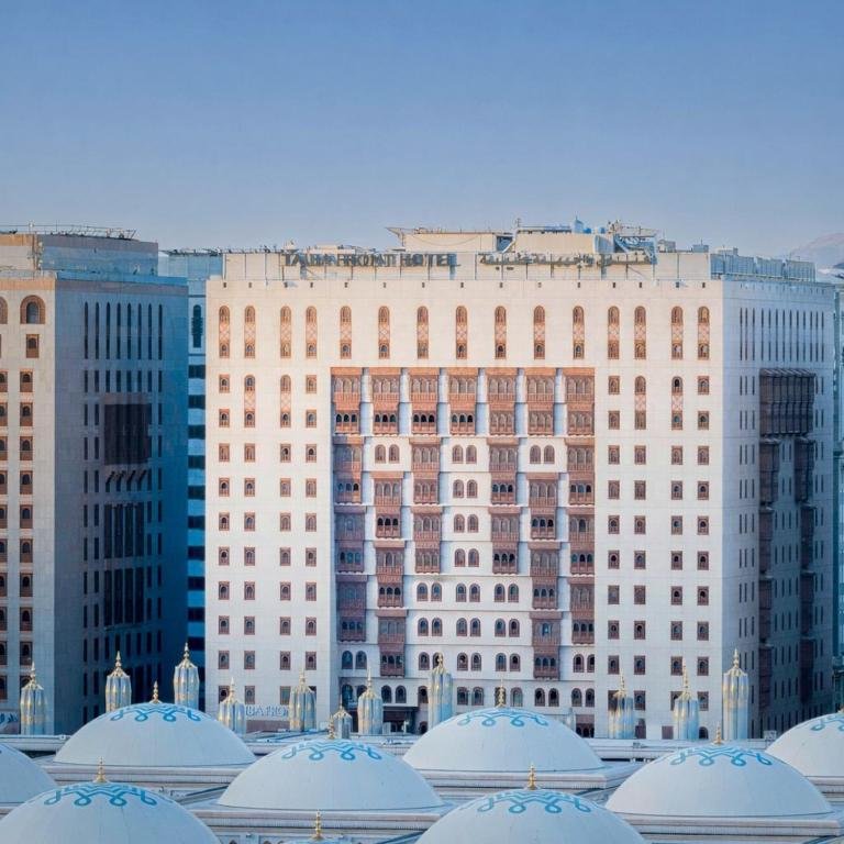 Hotel Feature