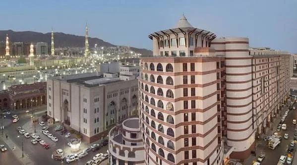Hotel Feature