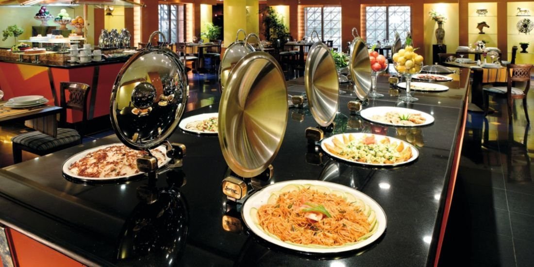 Restaurant buffet at New Madinah Hotel