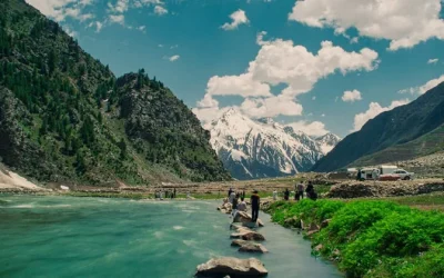Discover Pakistan: 10 Amazing Places to Visit with Your Family