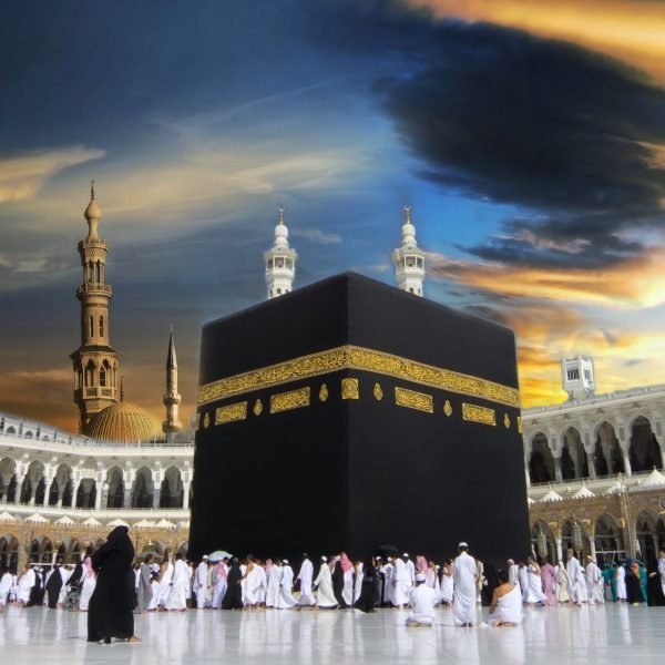 Explore Our Exclusive 15 Days Umrah Packages